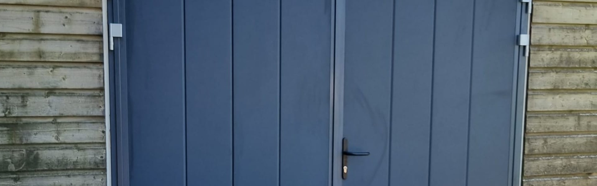 Openslaande garagedeur